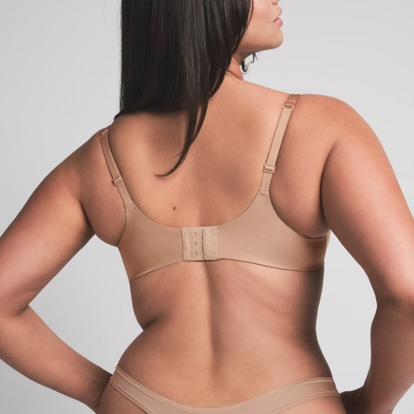 Balconette Push-Up Bra (SKIMS Ultimate | 34DD) - Picture 5 of 8